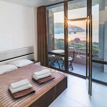 Снять номер в отеле в Гурзуфе